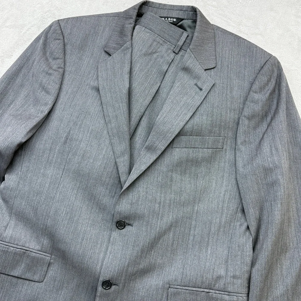 Jos. A. Bank Suit Mens 43R Grey 100% Wool Herringbone Signature Collection 2pc